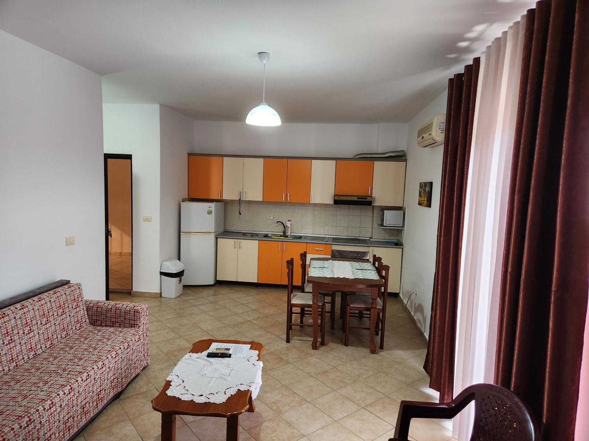 Comfy Beachfront Apartment - 50M From The Sea ゴーレム エクステリア 写真