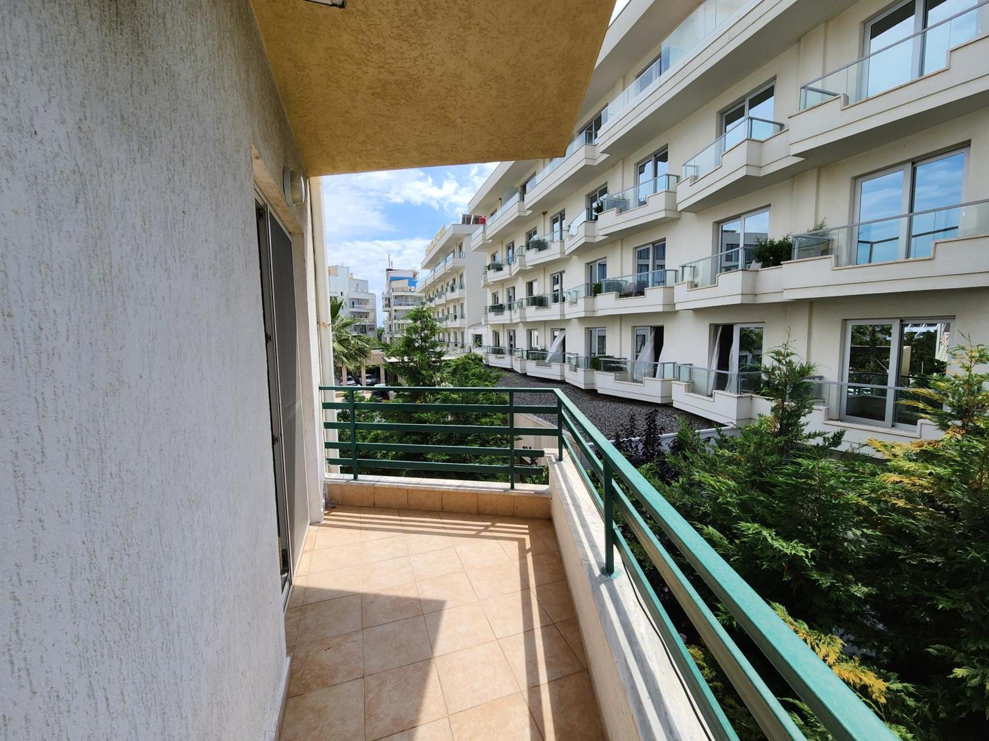 Comfy Beachfront Apartment - 50M From The Sea ゴーレム エクステリア 写真