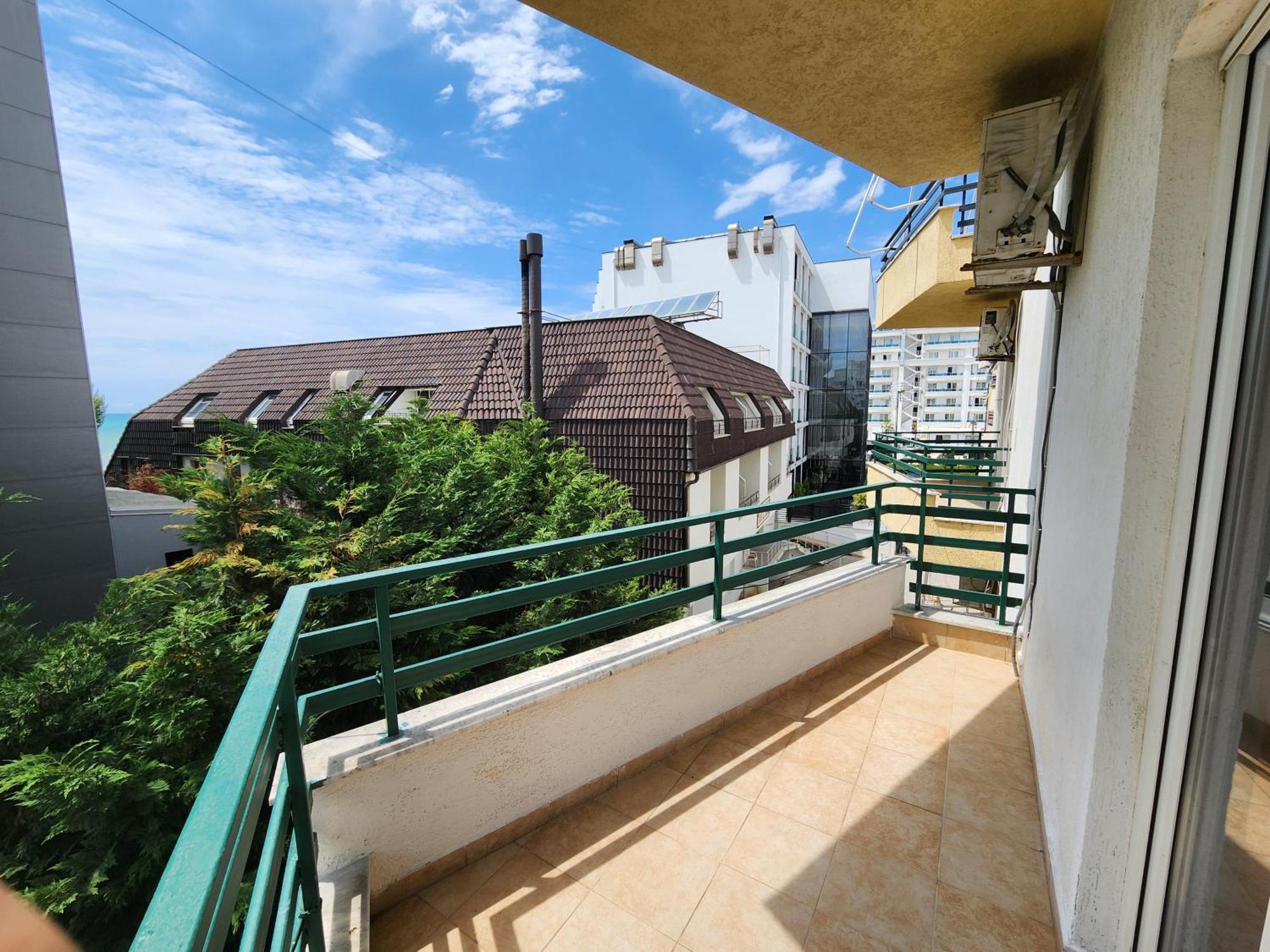 Comfy Beachfront Apartment - 50M From The Sea ゴーレム エクステリア 写真